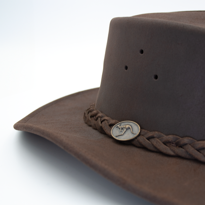 1032 - Oiled Brown Bushie